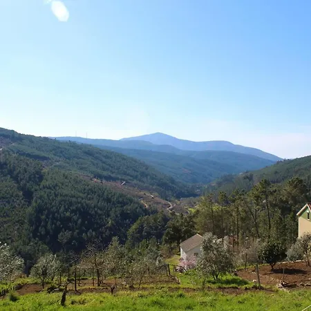 Casa de Férias Casa Do Avô Vasco Esteves de Baixo