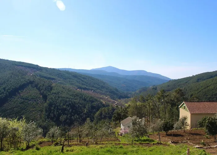 Casa de Férias Casa Do Avô Vasco Esteves de Baixo