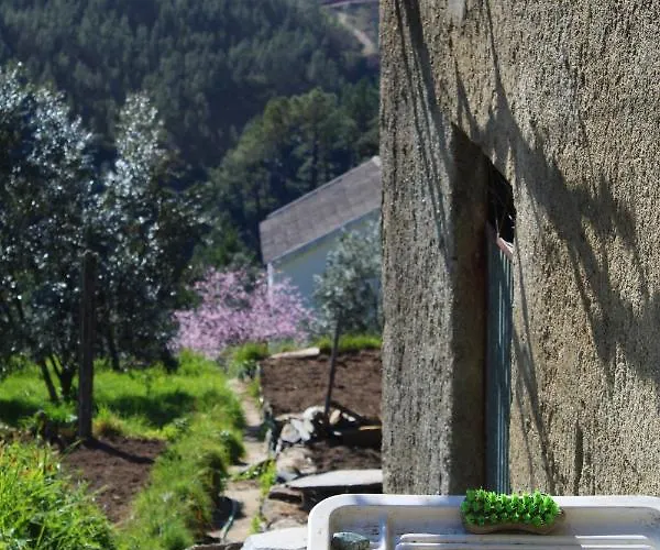 Casa de Férias Casa Do Avô Vasco Esteves de Baixo